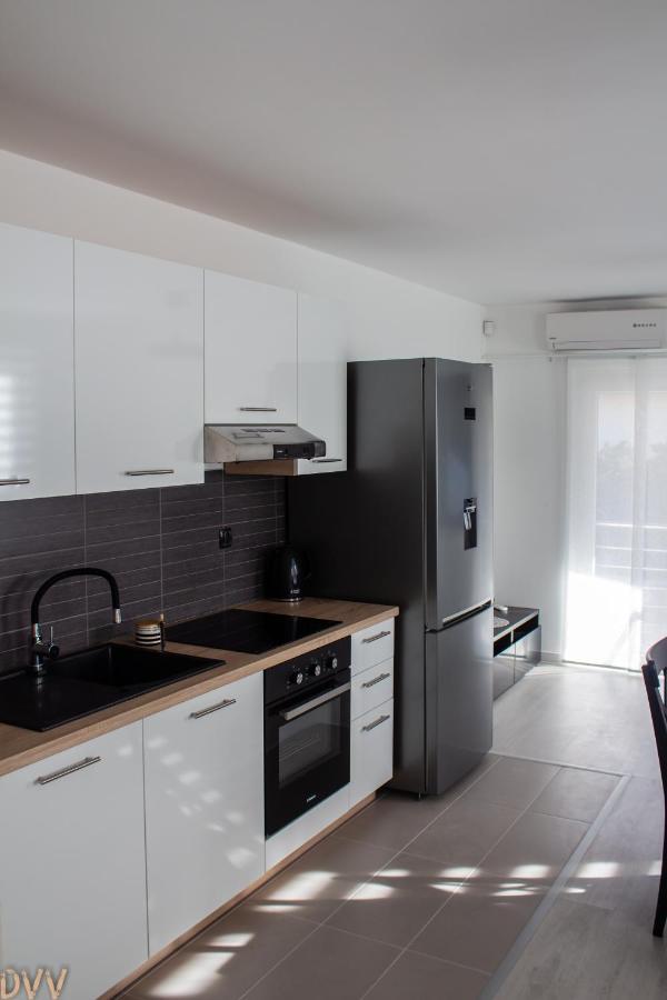 Apartmani My Way, Tribunj Free Parking Free Bicycles Экстерьер фото