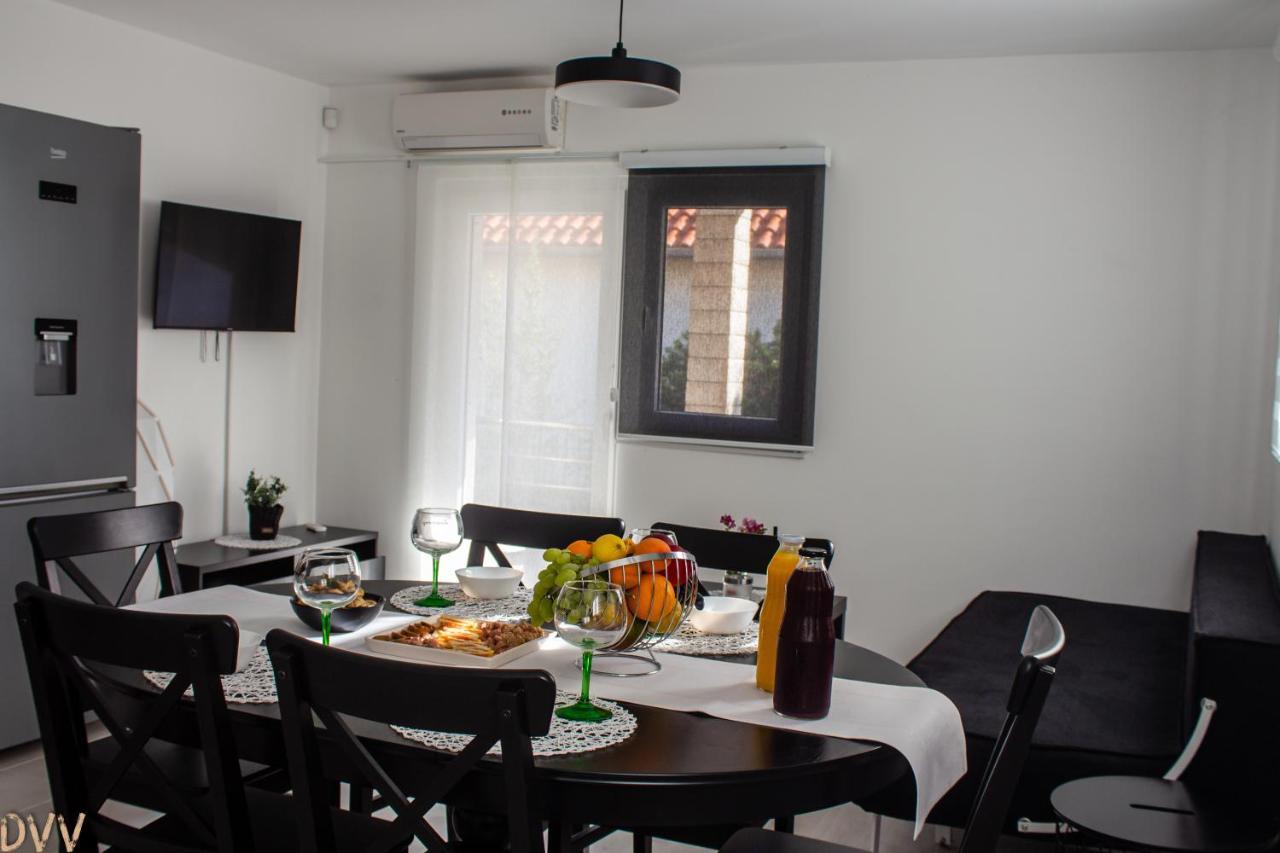 Apartmani My Way, Tribunj Free Parking Free Bicycles Экстерьер фото
